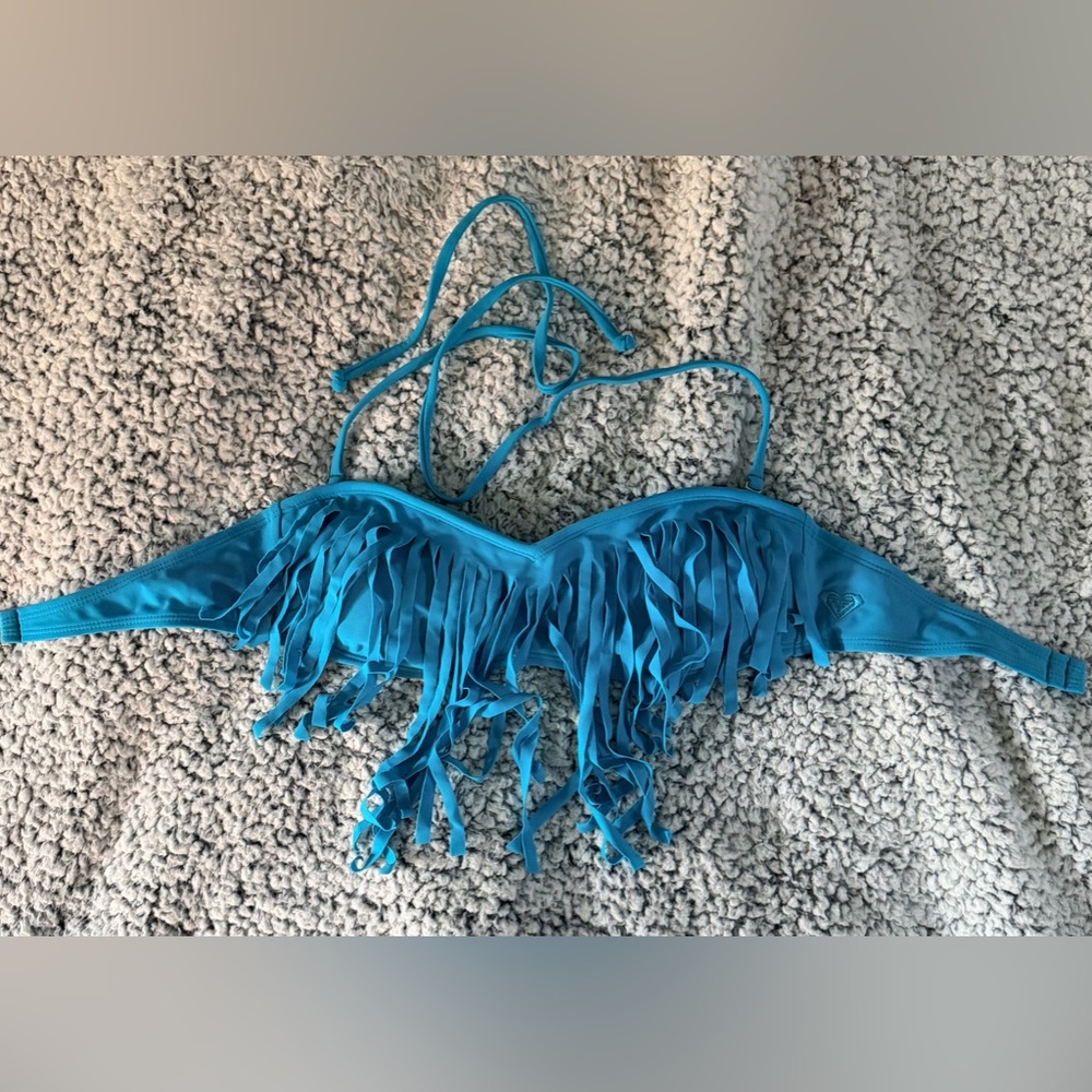 ROXY SWIM Women’s size M fringe Bikini Top